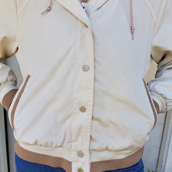 1980s cream coat medium - Picture 7 of 11
